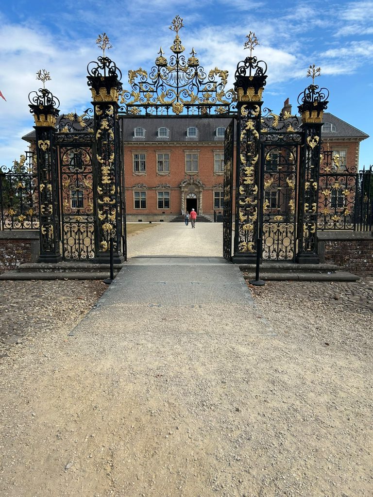 Tredegar House